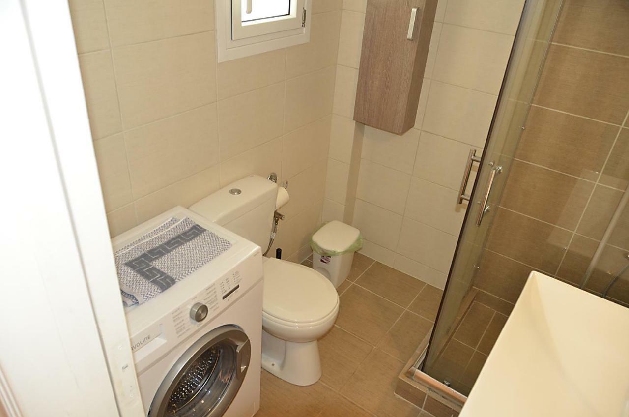 Just 9 Min From Acropolis Apartment Athena Bagian luar foto