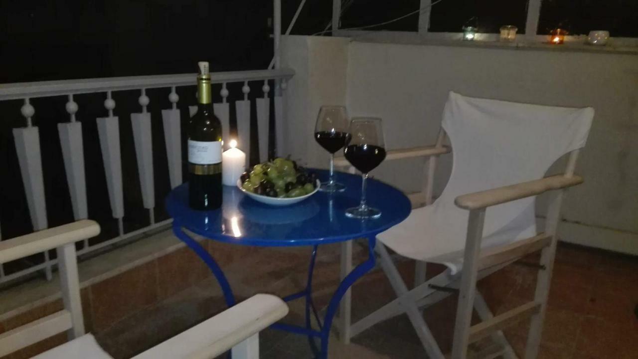 Just 9 Min From Acropolis Apartment Athena Bagian luar foto